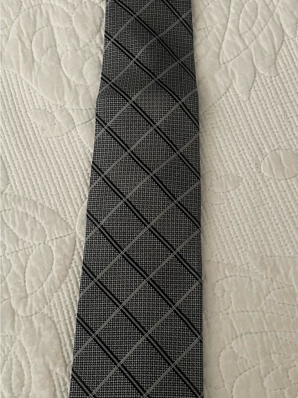 Men's Gray Check Pattern Tie — Elegant Black & Gray Design